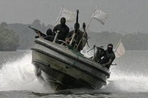 Read more about the article Robbers steals oil from anchored tanker in Nigeria