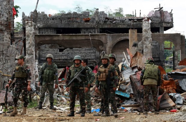 Read more about the article Gov’t troops rescue 17 more hostages in Marawi