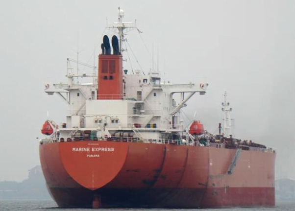 You are currently viewing Pirates release crew of oil tanker hijacked off West Africa