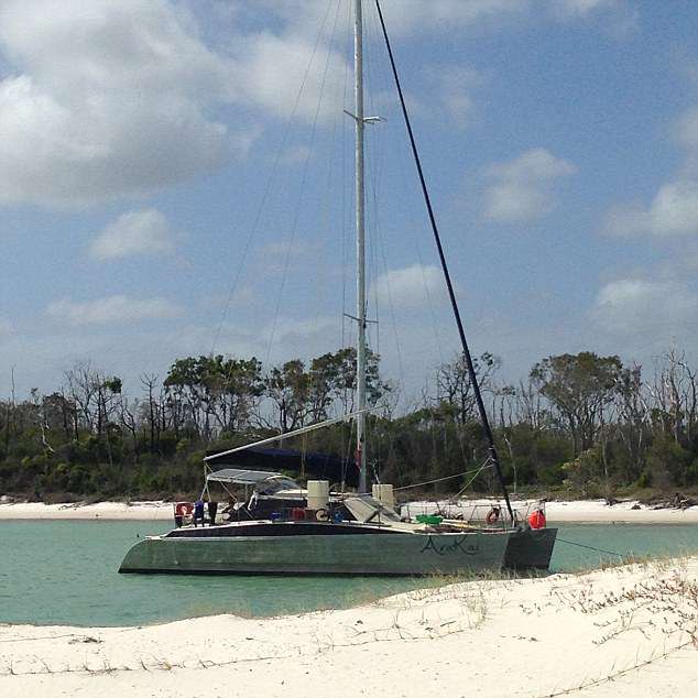 You are currently viewing Australian family on dream sailing trip are almost attacked by stalking fleet of PIRATES off the coast of Yemen – only for Japanese and Pakistani warships to come to their rescue