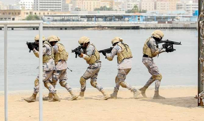 You are currently viewing Trainees participate in maritime security course in Jeddah